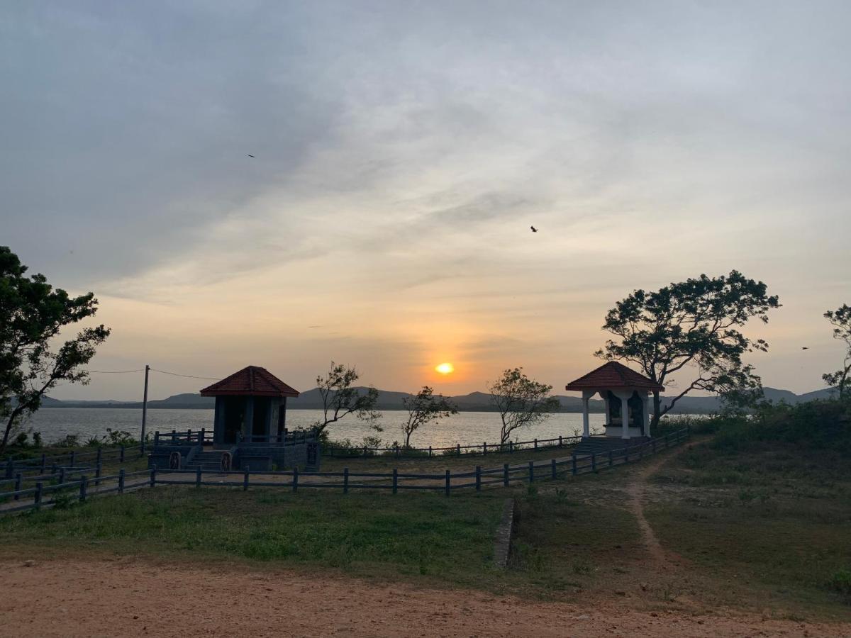 Sethway Village Minneriya Ngoại thất bức ảnh
